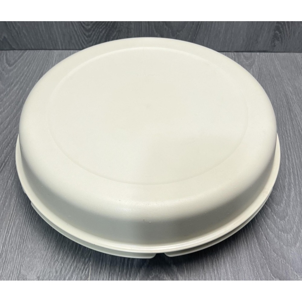 Vintage Tupperware Round Large Serving Tray Beige 7 Compartment Relish Lid USA